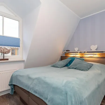 Haus Ingeborg * Kuehlungsborn